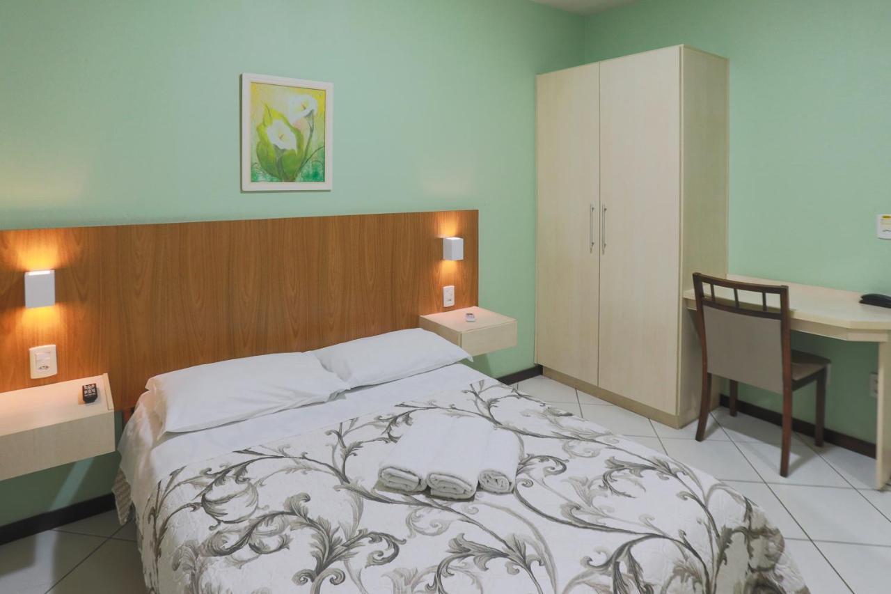 Quarto Duplo