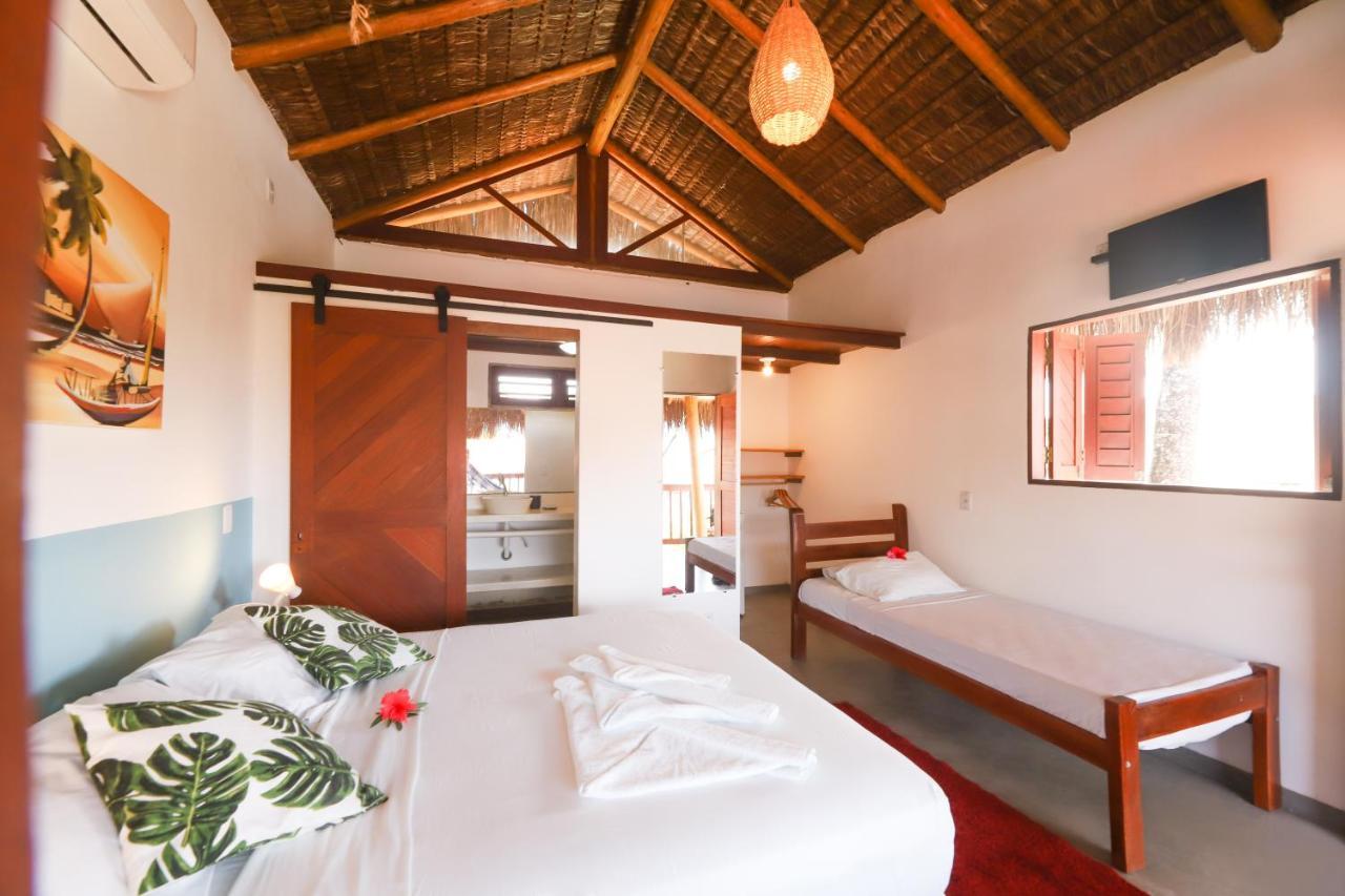 Quarto com Terraço e Vista do Mar