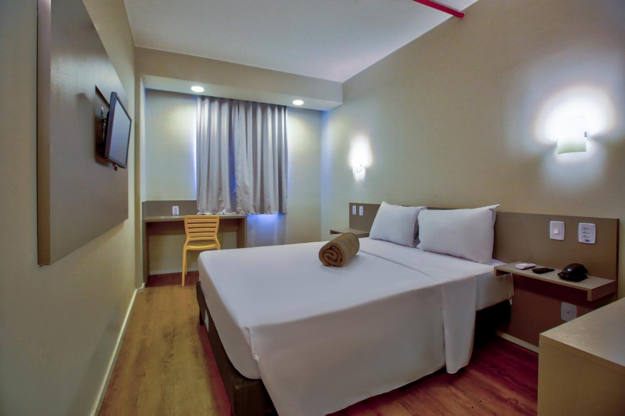 Quarto Duplo Standard