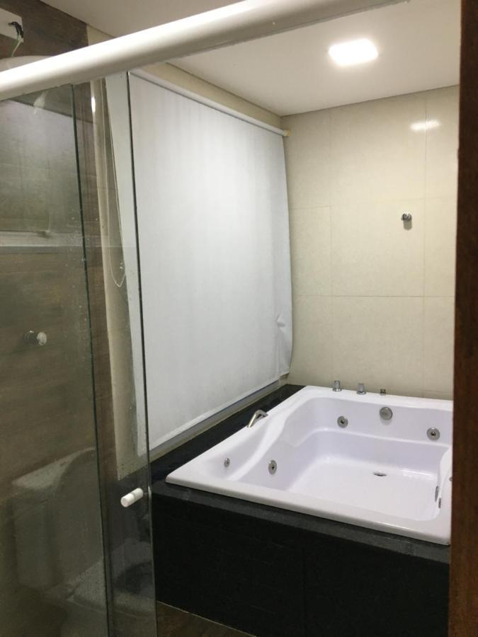 Quadruple Room Bath,1353399382:JPEG