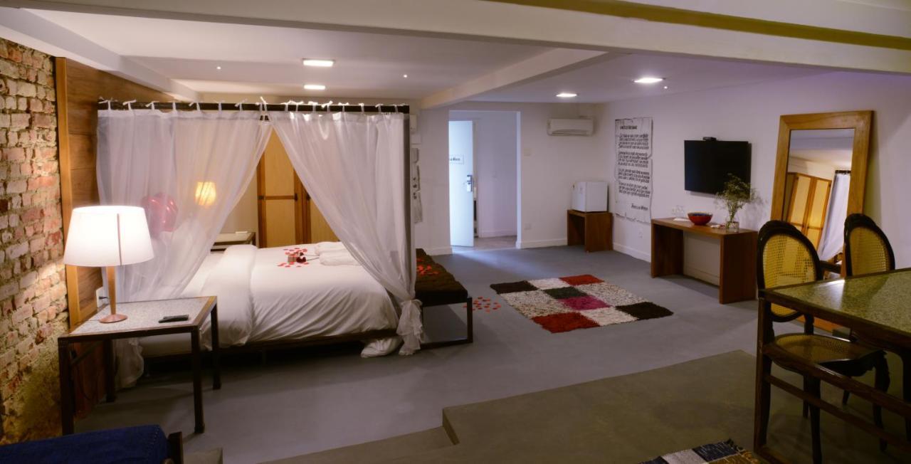 Suite mit Kingsize-Bett mit Whirlpool