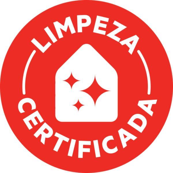 Quarto Quádruplo com Banheiro Privativo