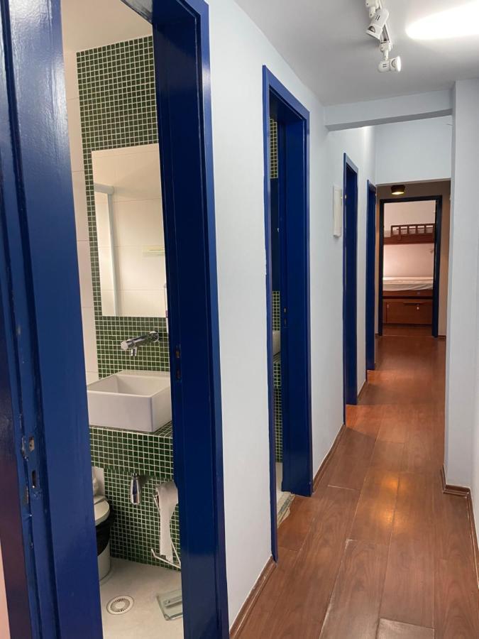 Posto Letto in Dormitorio Misto con 12 Letti