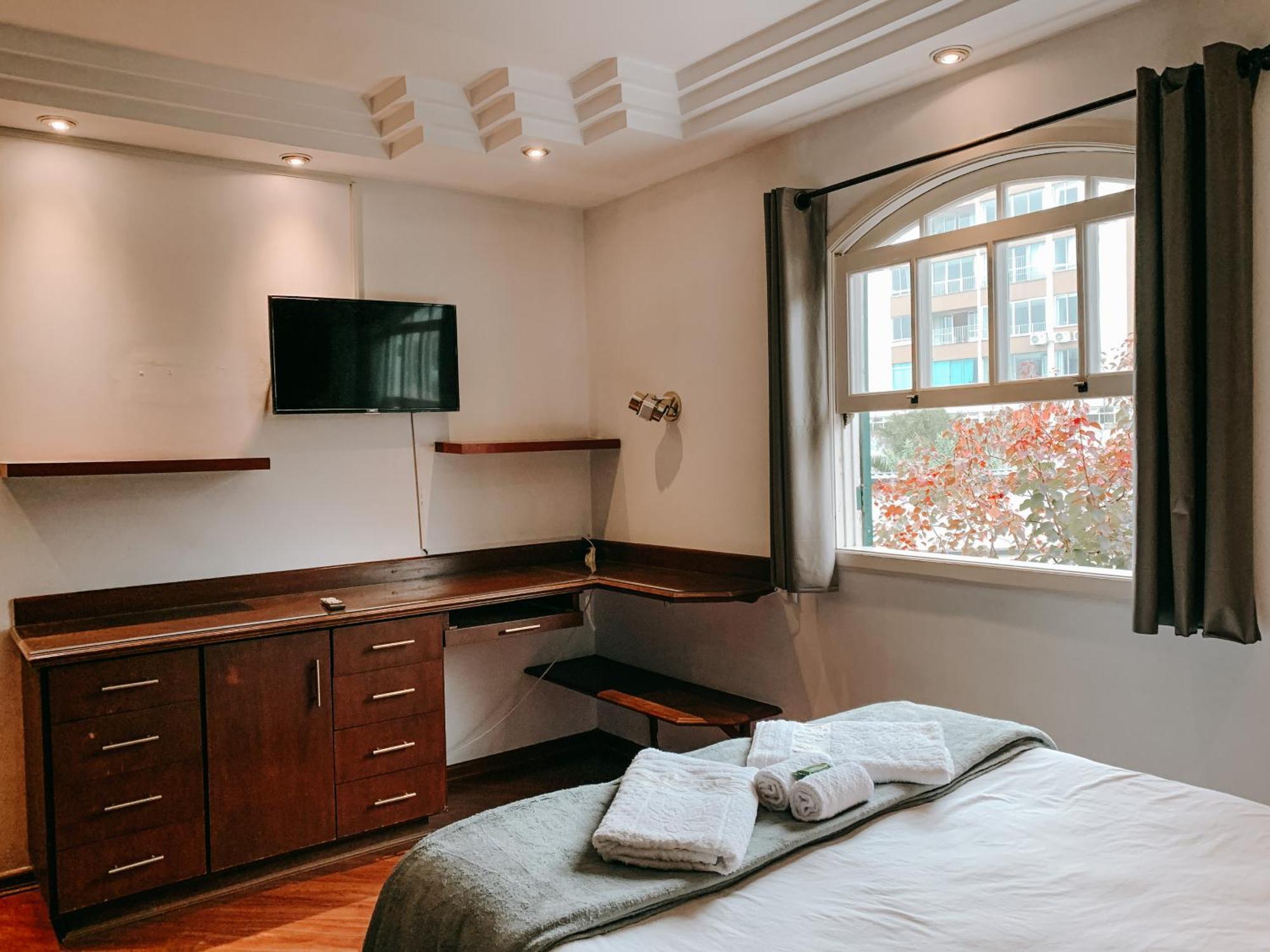 Standard Suite,1105810872:JPEG