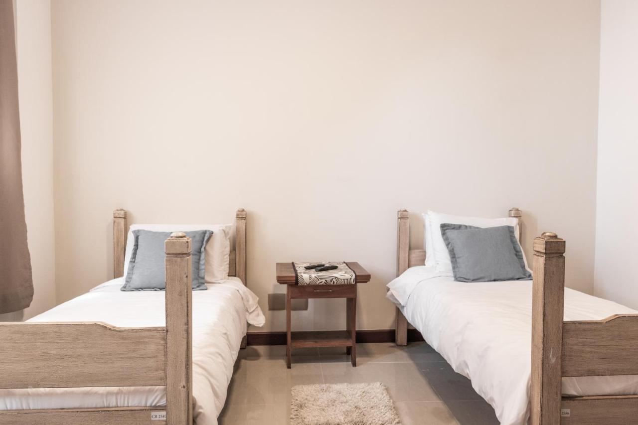 Two-Bedroom Apartment,1107307224:JPEG