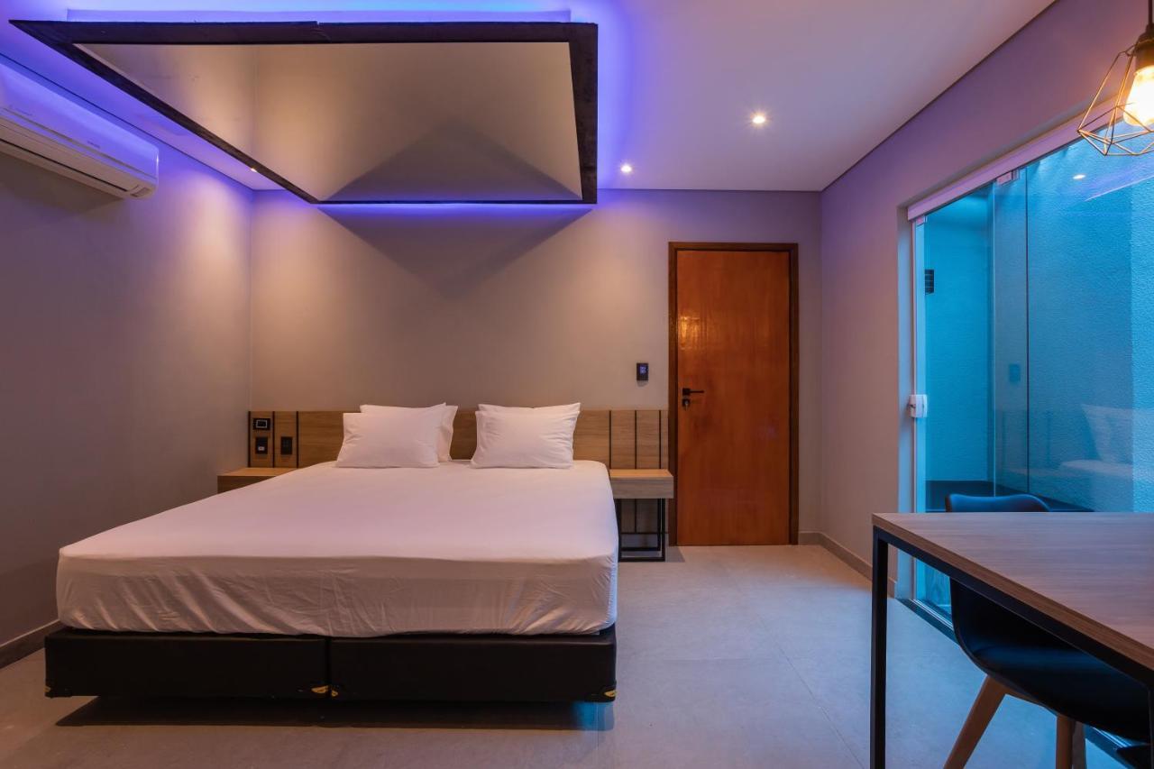 Studio with Spa Bath