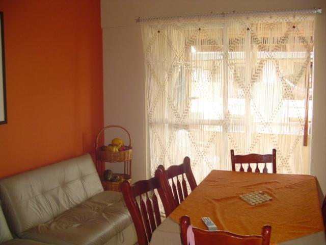 Apartamento de 1 Quarto com Vista da Rua