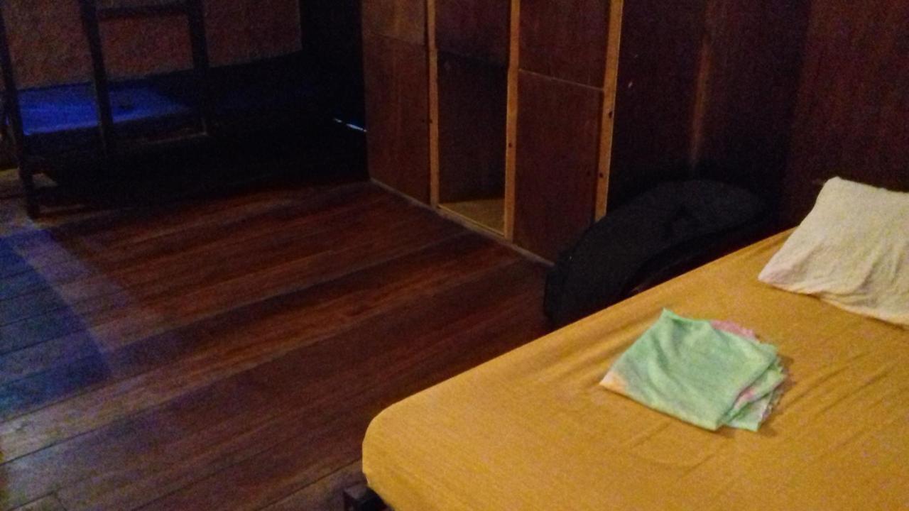 Cama en habitación compartida mixta de 8 camas