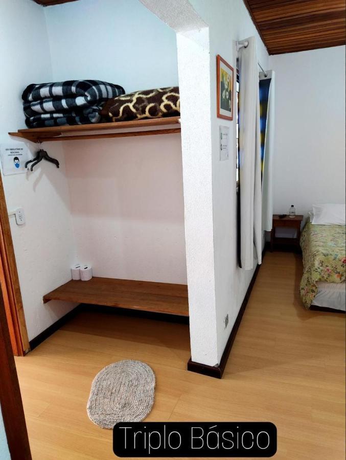 Quarto Triplo Básico