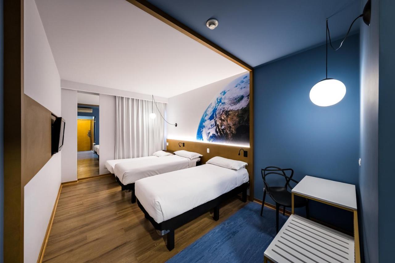 Standard Triple Room with Three Single Beds