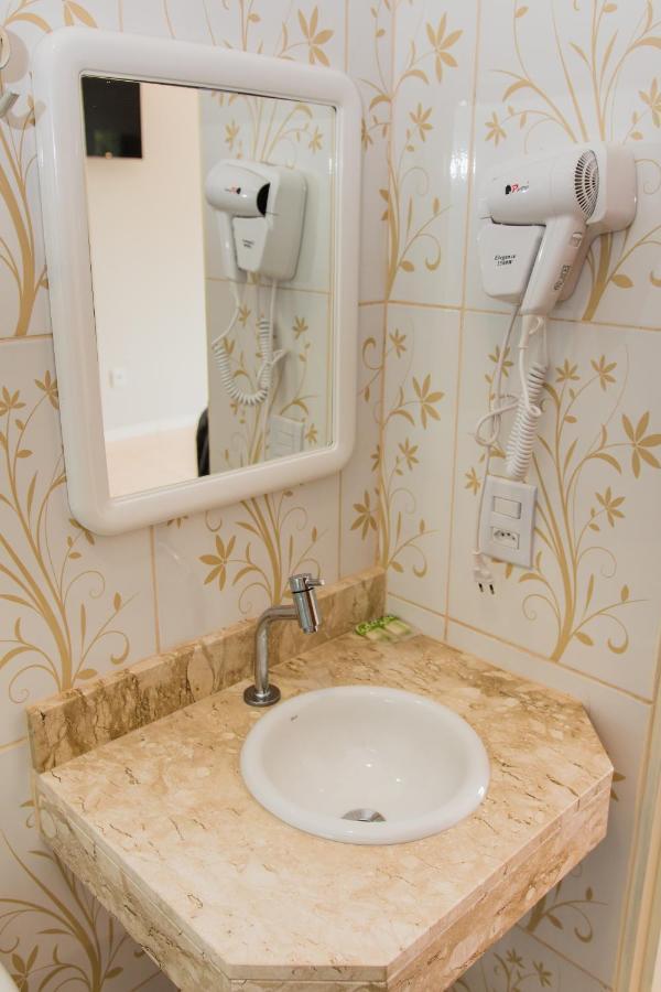 Quarto Triplo Standard
