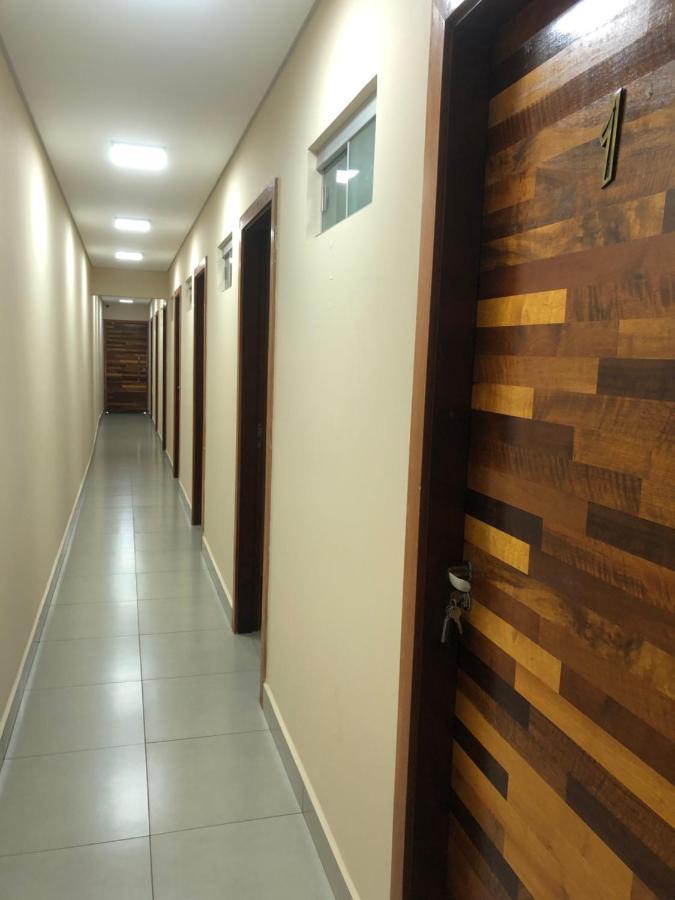Quarto Triplo com Banheiro