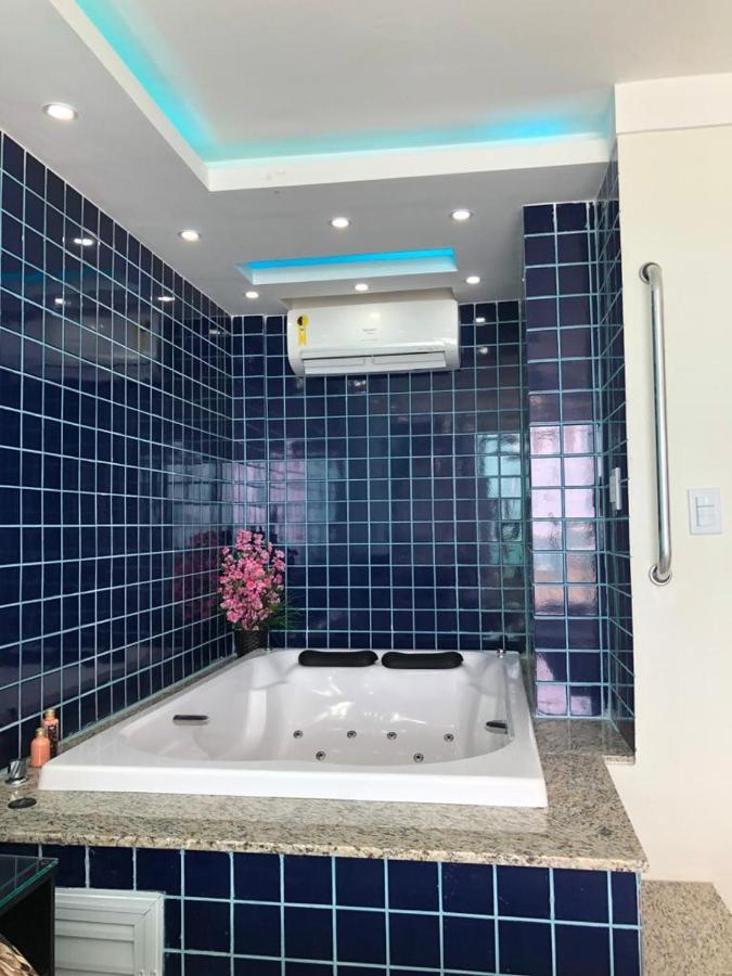 Queen Suite Spa Bath,1499320534:JPEG