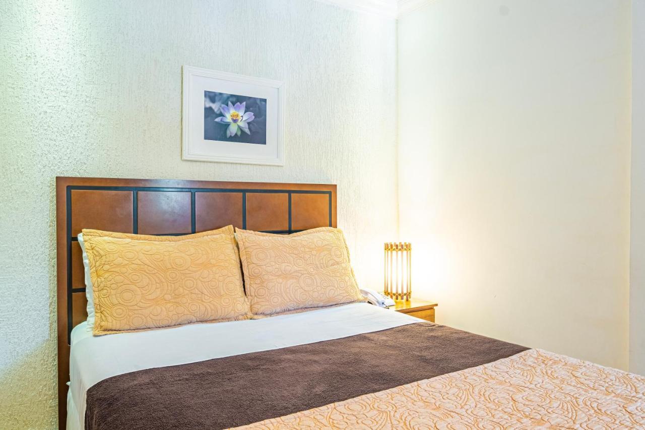 Standard Room,1195101157:JPEG