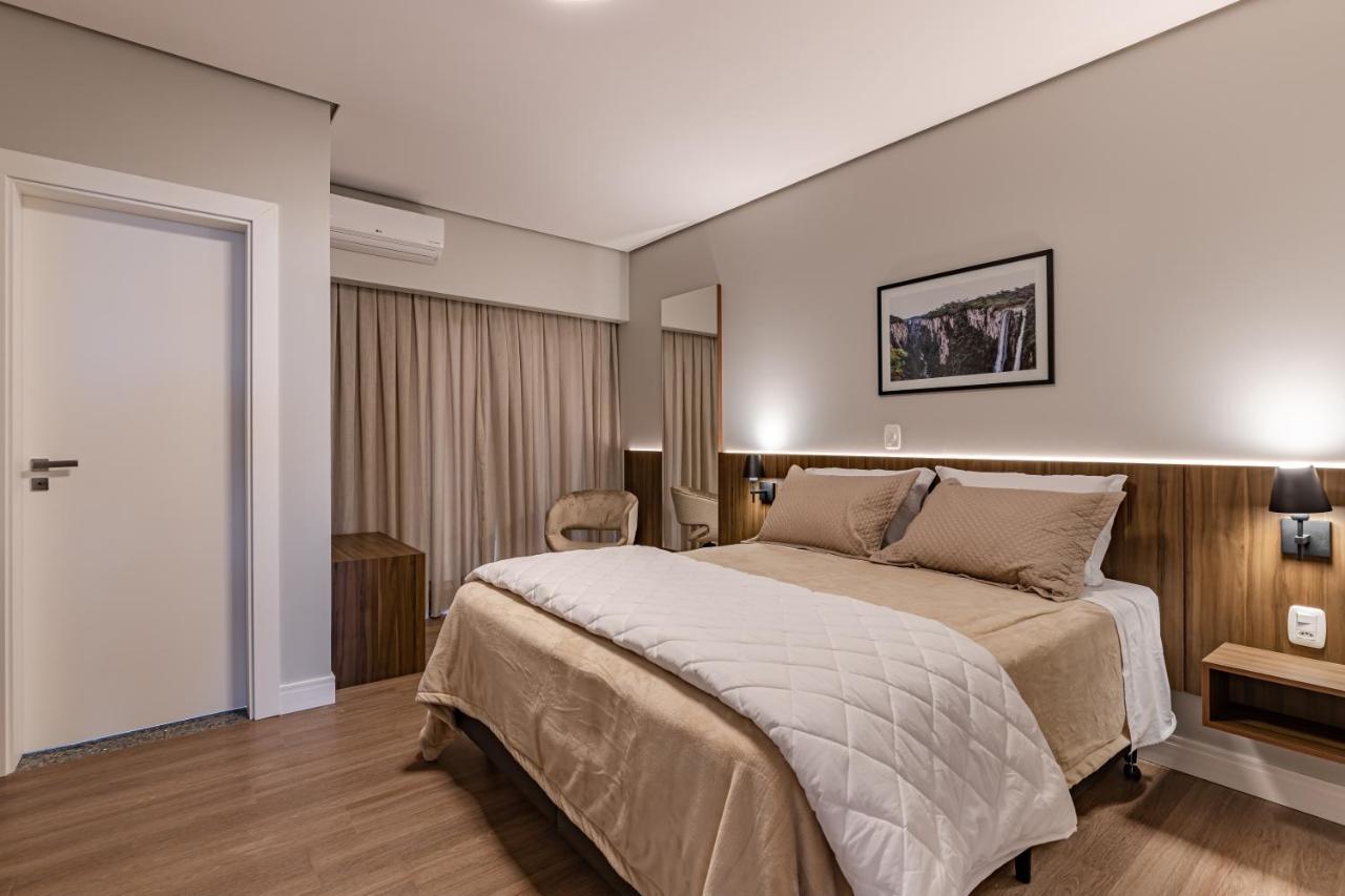 Apartamento com Varanda