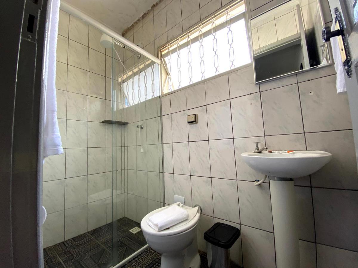 Quarto Individual Econômico