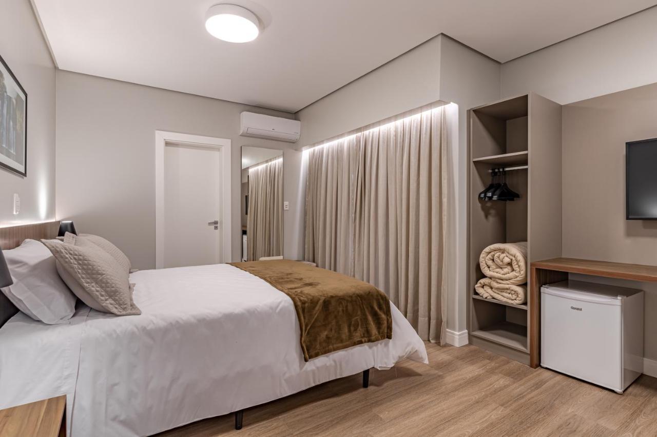 Quarto Família com Varanda