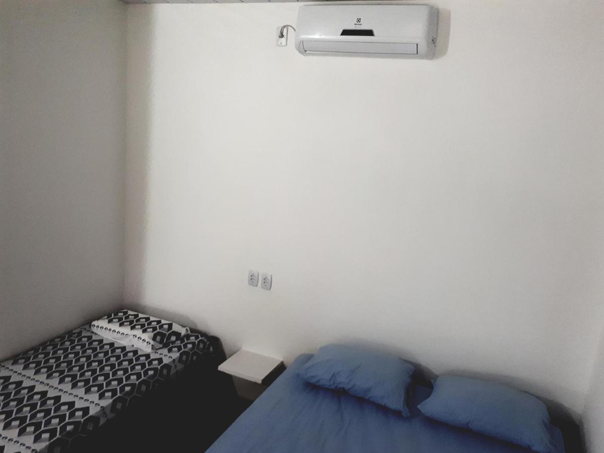 Quarto Triplo com Banheiro