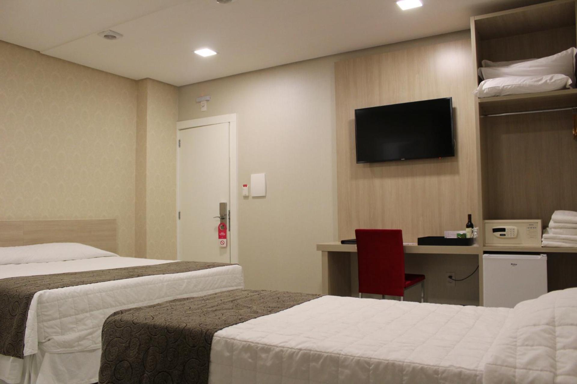 Superior Quadruple Room,1220384521:JPEG