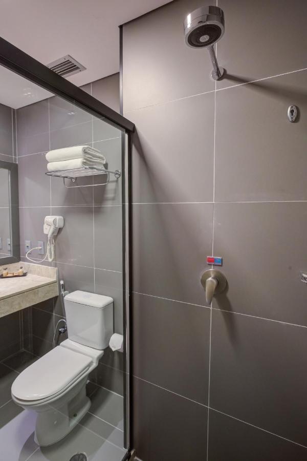 Quarto com Cama King-size