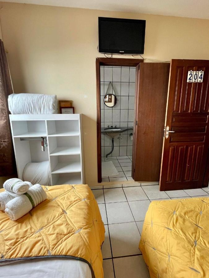 Quarto Triplo Básico