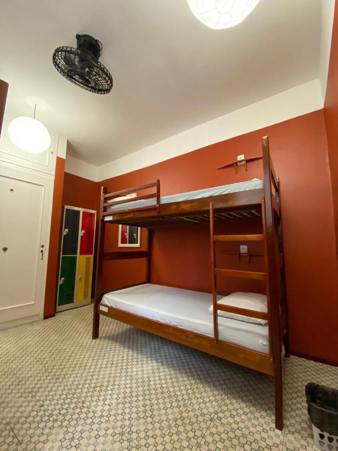 Posto Letto in Dormitorio Misto con 4 Letti