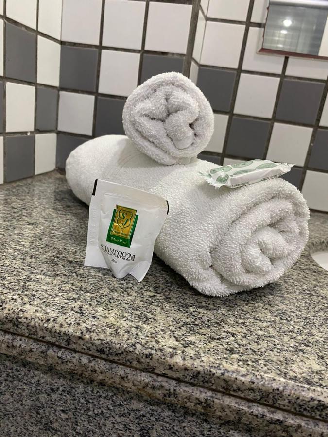 Quarto Triplo Básico