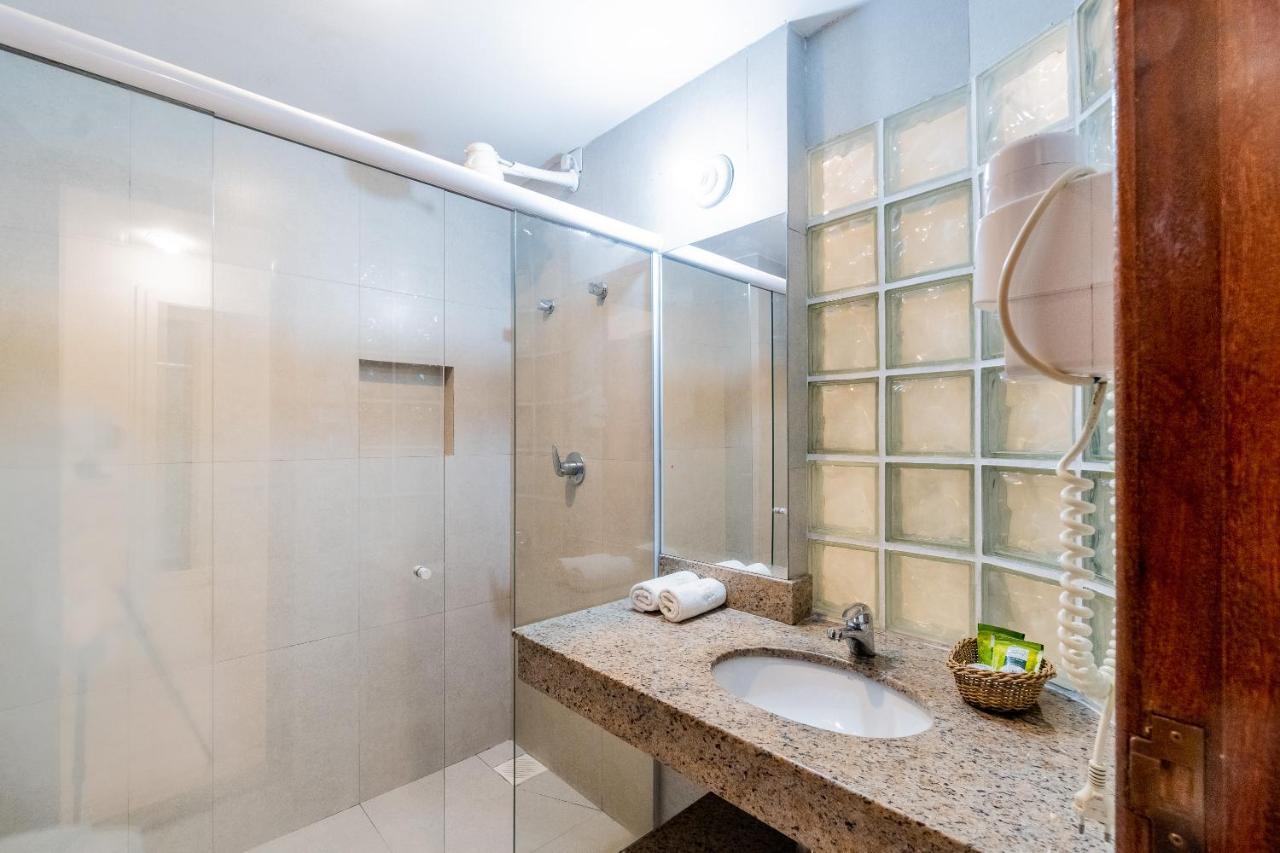 Standard Suite,1269500635:JPEG