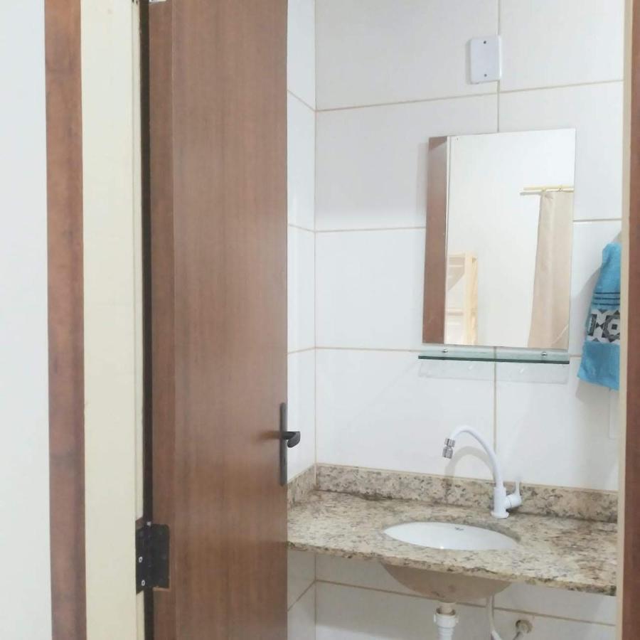 Quarto Econômico com 2 Camas de Solteiro