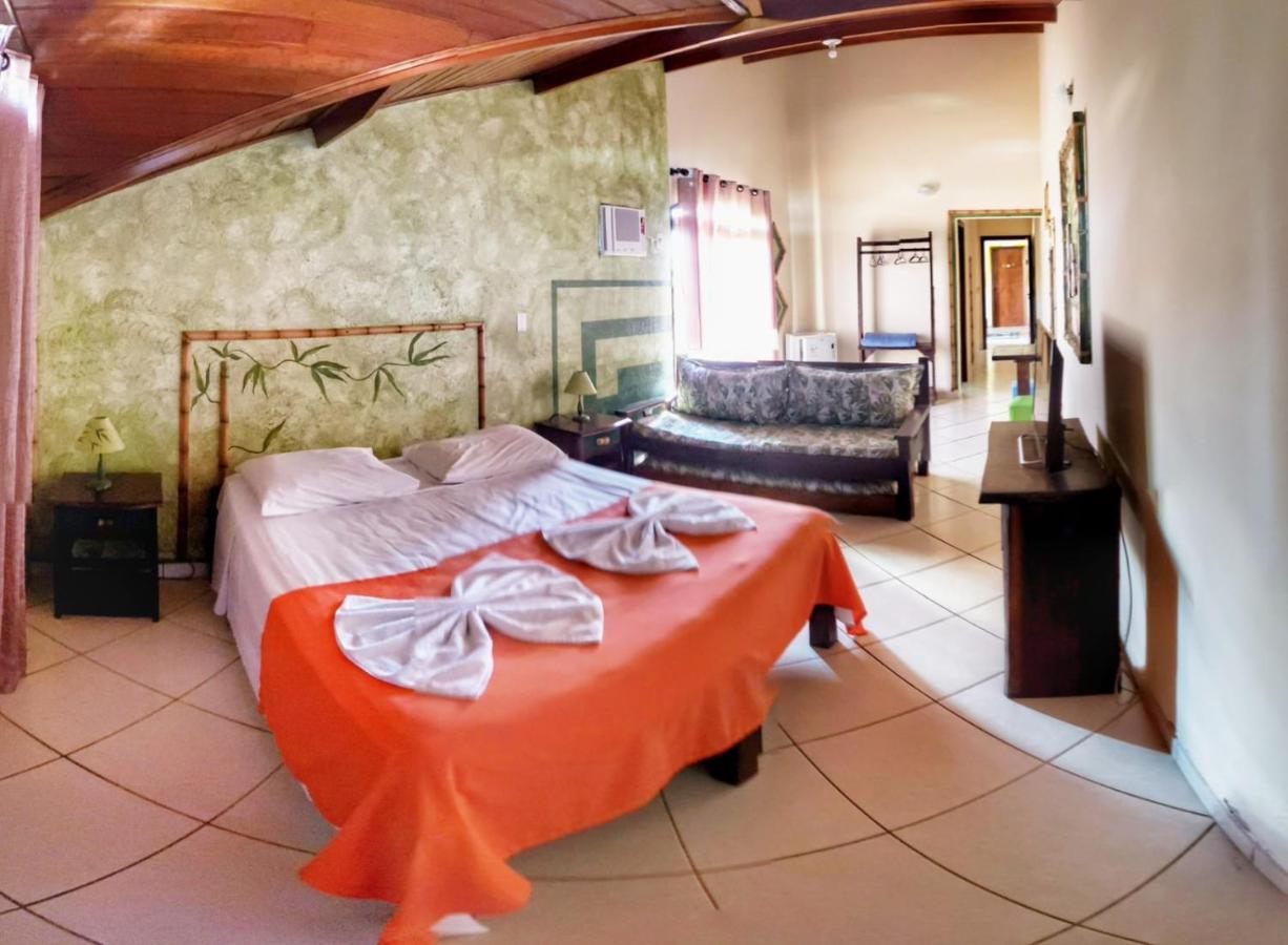 Deluxe Suite Spa Bath