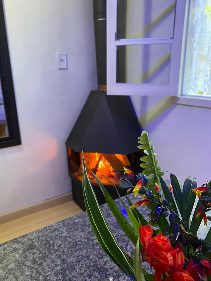 Chalé Duplex com Banheira de Hidromassagem