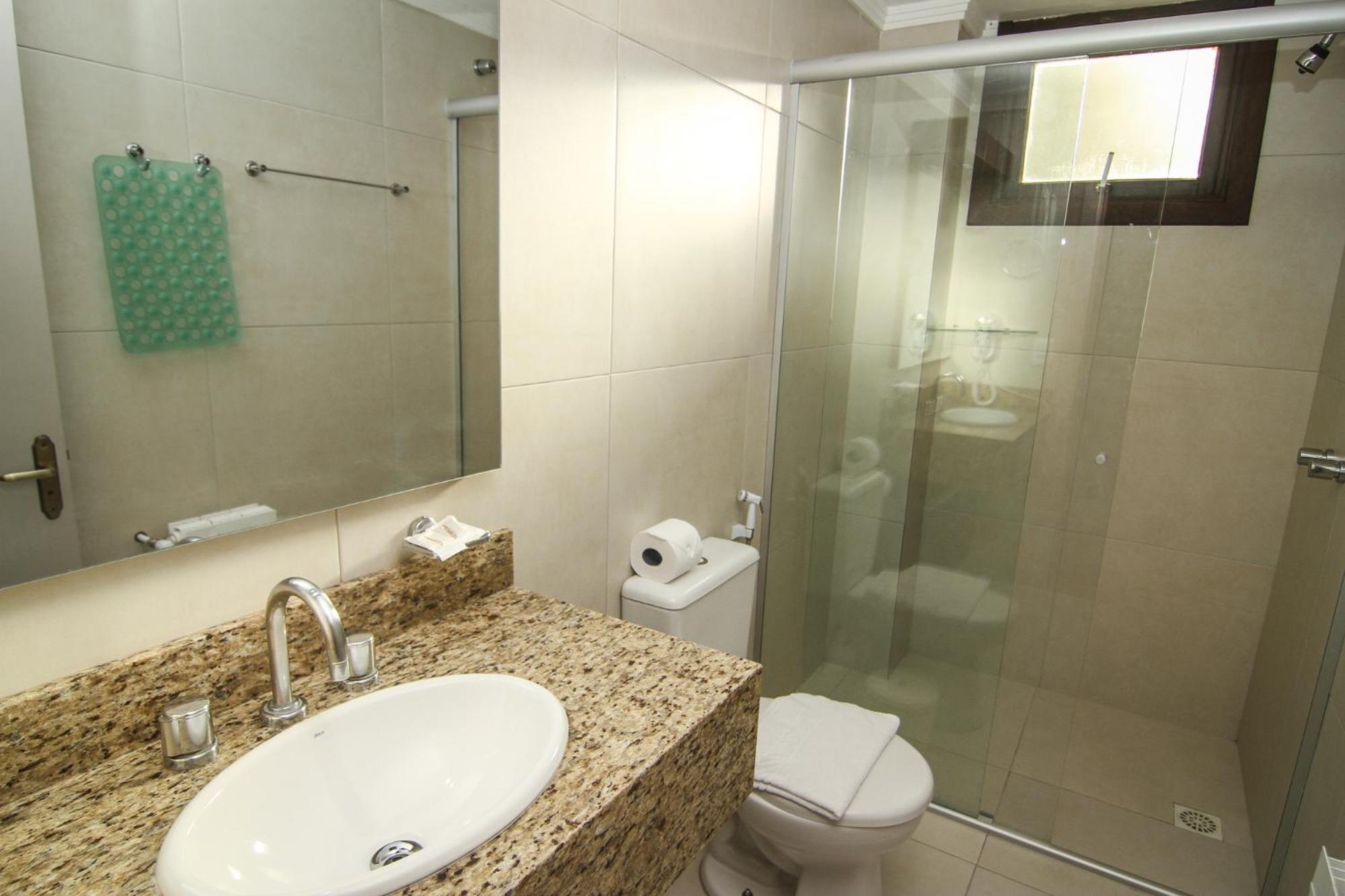 Luxury Triple Room,1395973565:JPEG