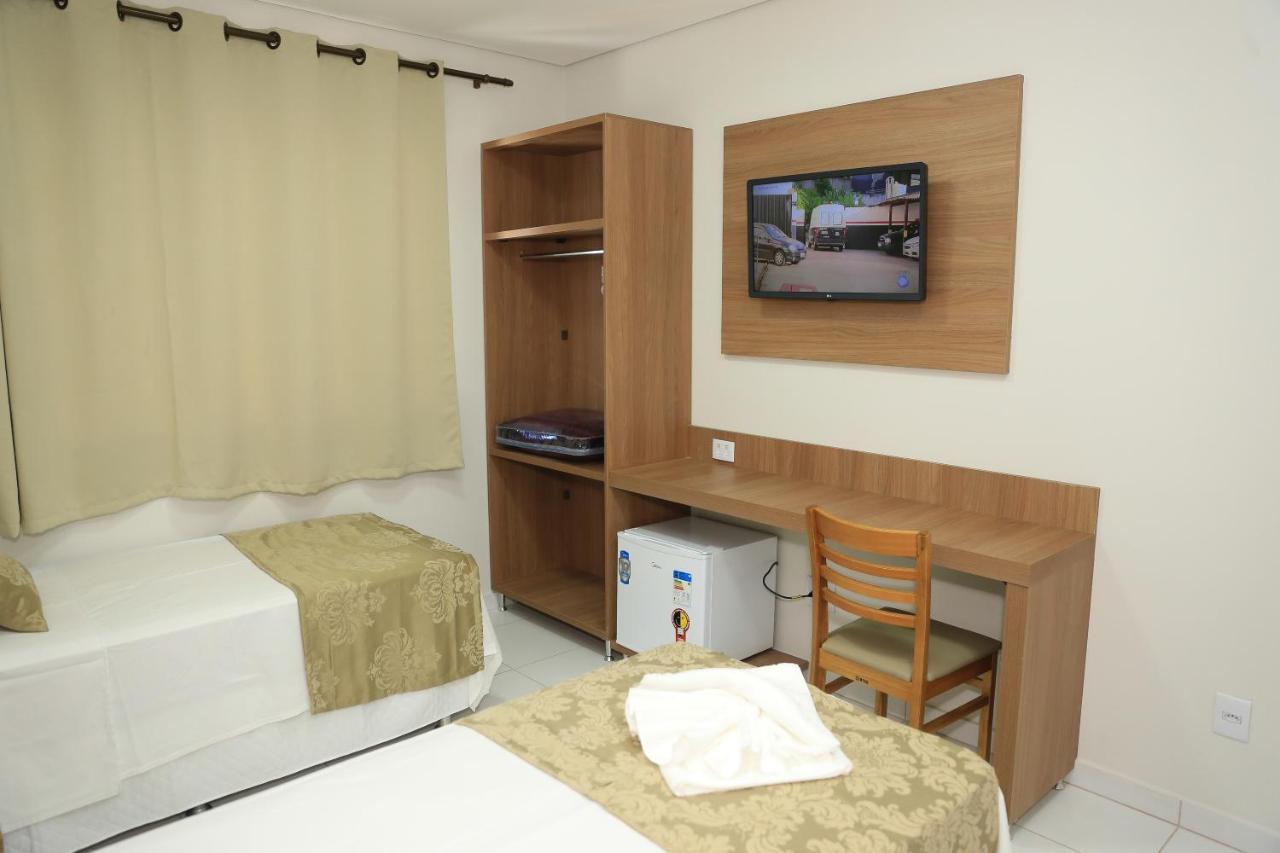 Quarto Deluxe com 2 Camas de Solteiro