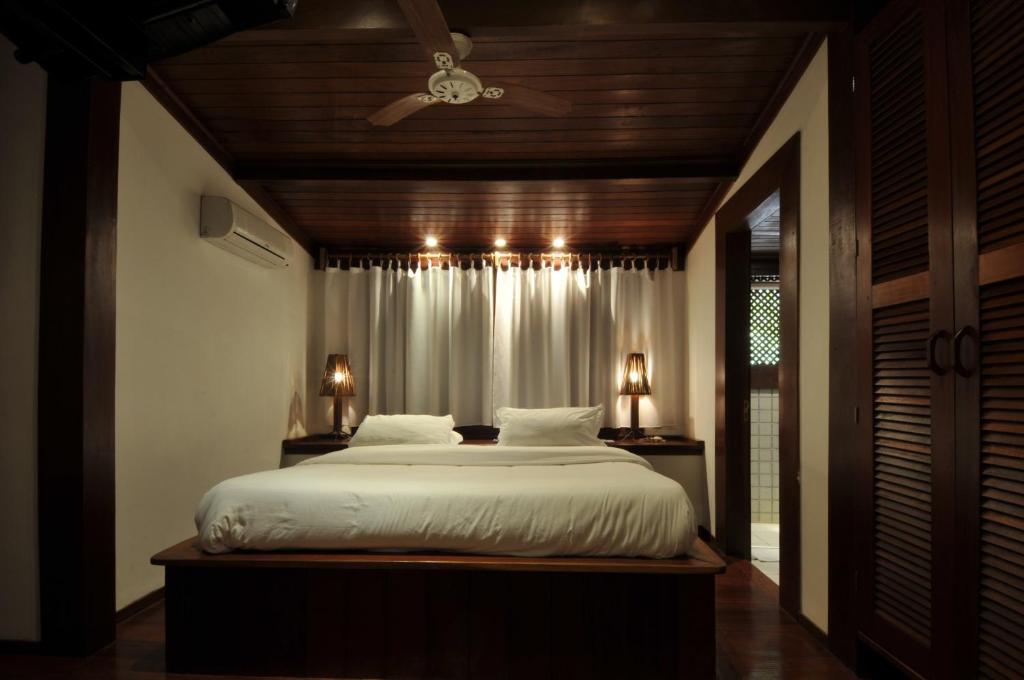 Luxury Two-Bedroom House,13091868:JPEG