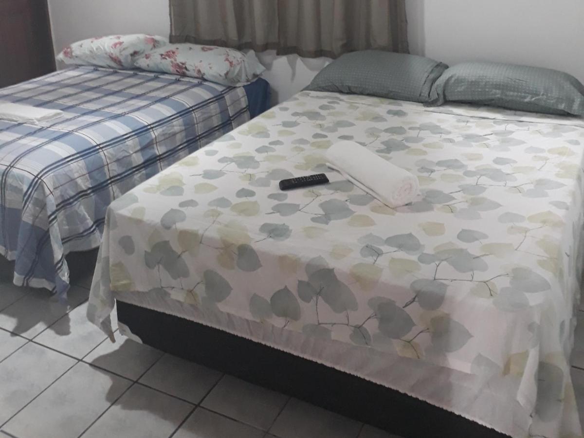 Quarto Triplo Comfort com Chuveiro