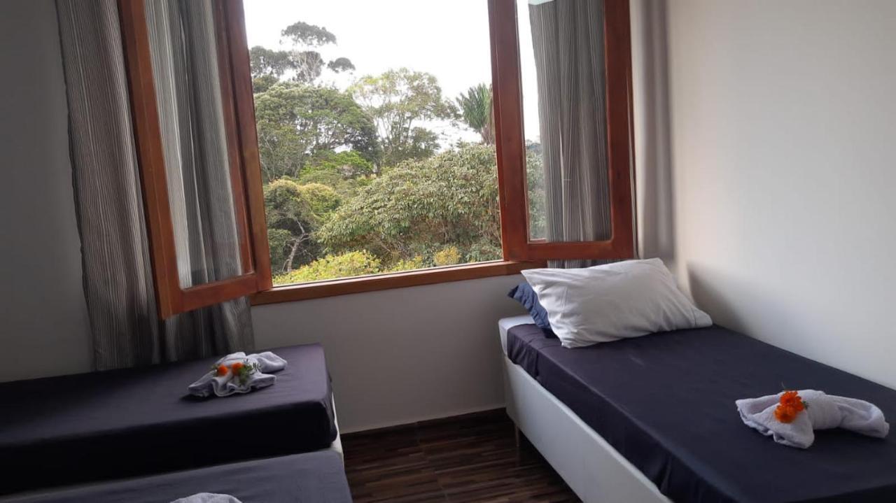 Quarto Triplo com Vista