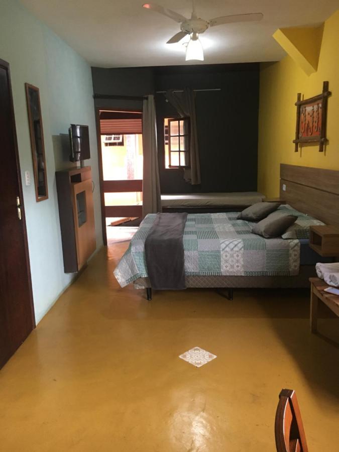 Economy Triple Room,1333033685:JPEG