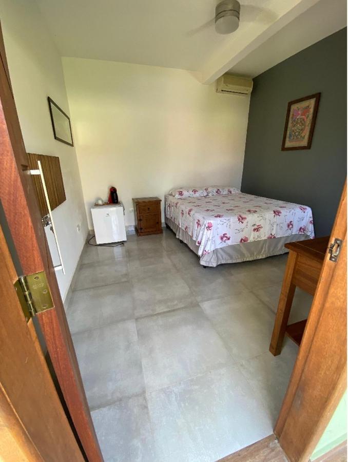 Quarto com Cama Queen-size