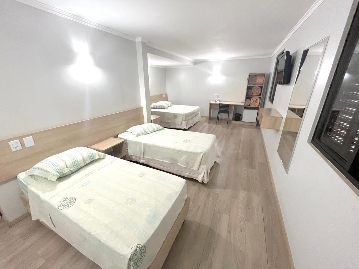 Family Room,1346256689:JPEG