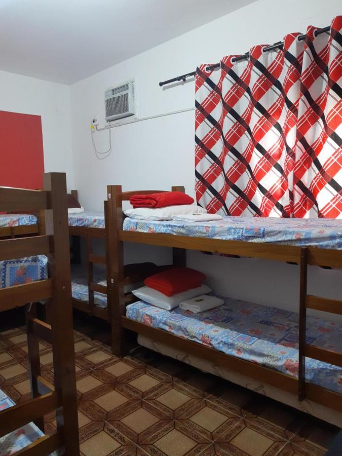 Posto Letto in Dormitorio Misto con 8 Letti