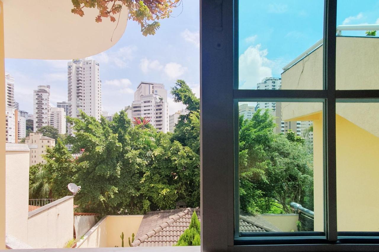 Twin Room with View