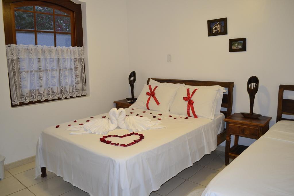 Quarto Duplo Standard com Cama de Casal