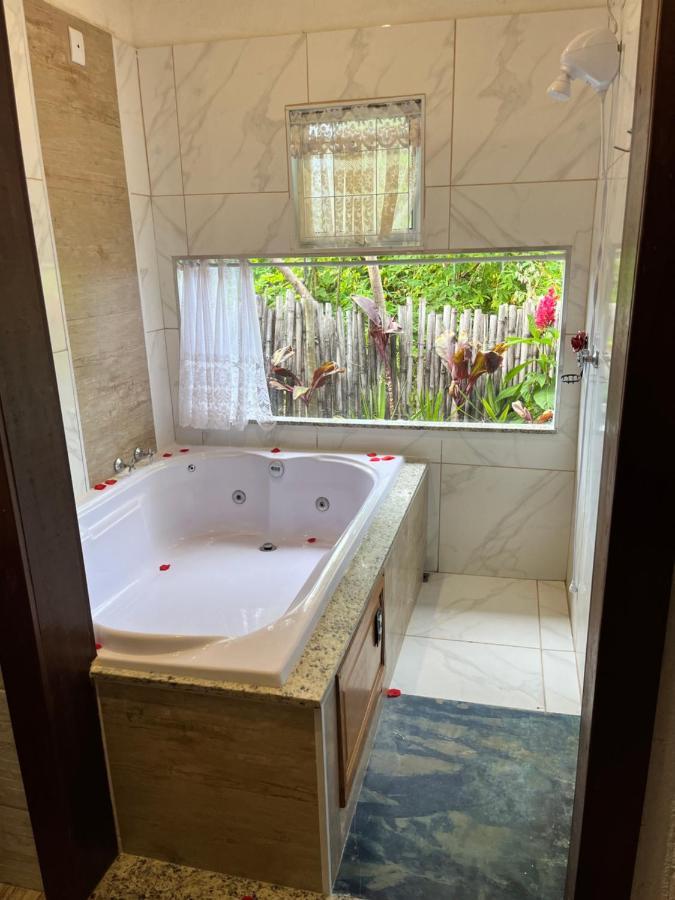 Deluxe Queen Suite