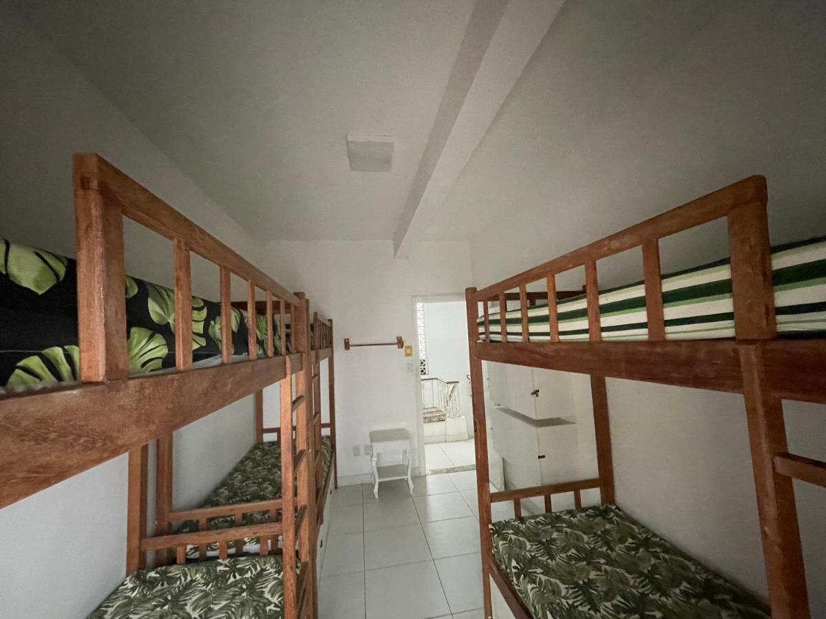 Posto Letto in Dormitorio Femminile con 6 Letti