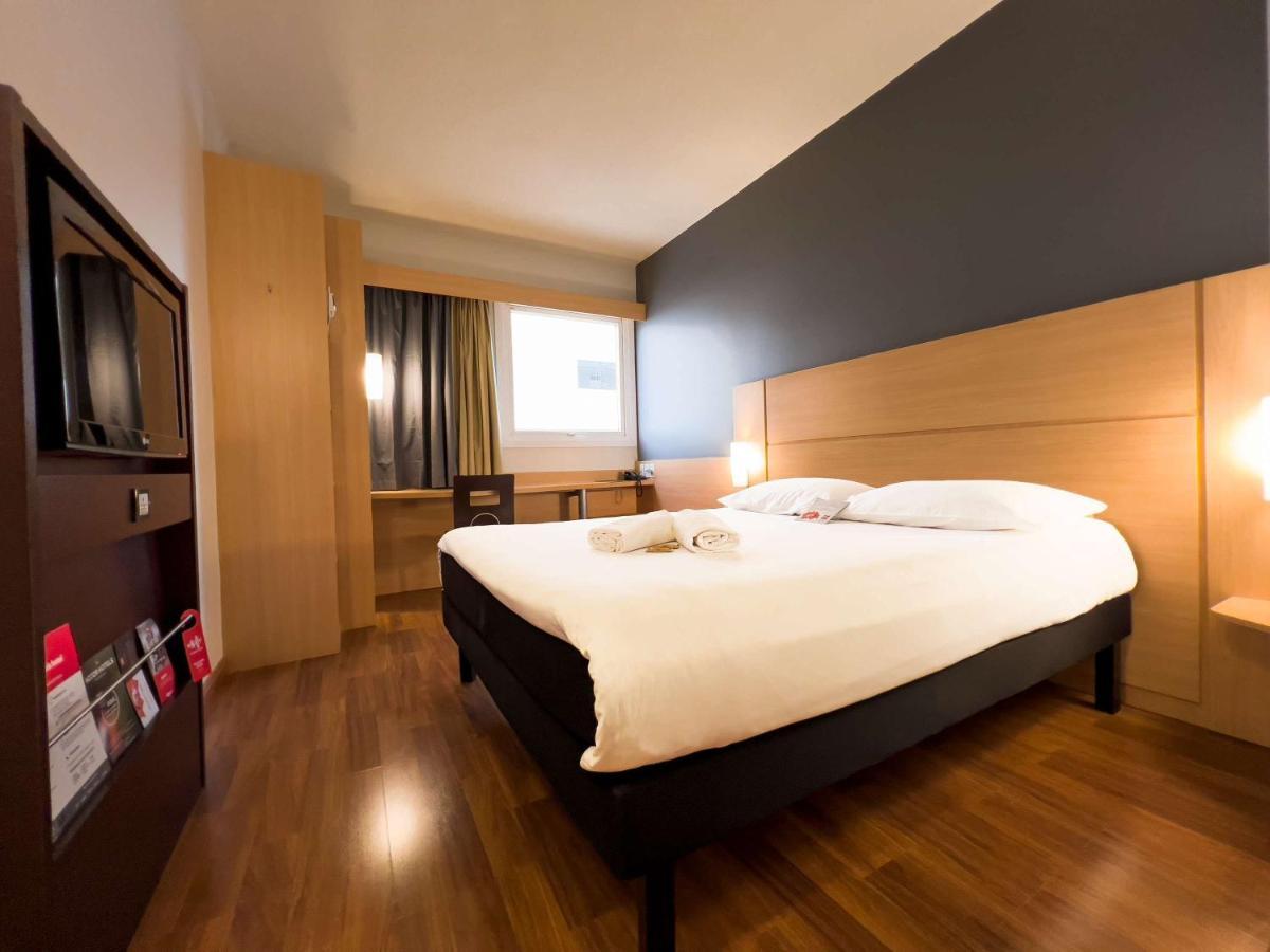 Standard Double Room,1386359639:JPEG