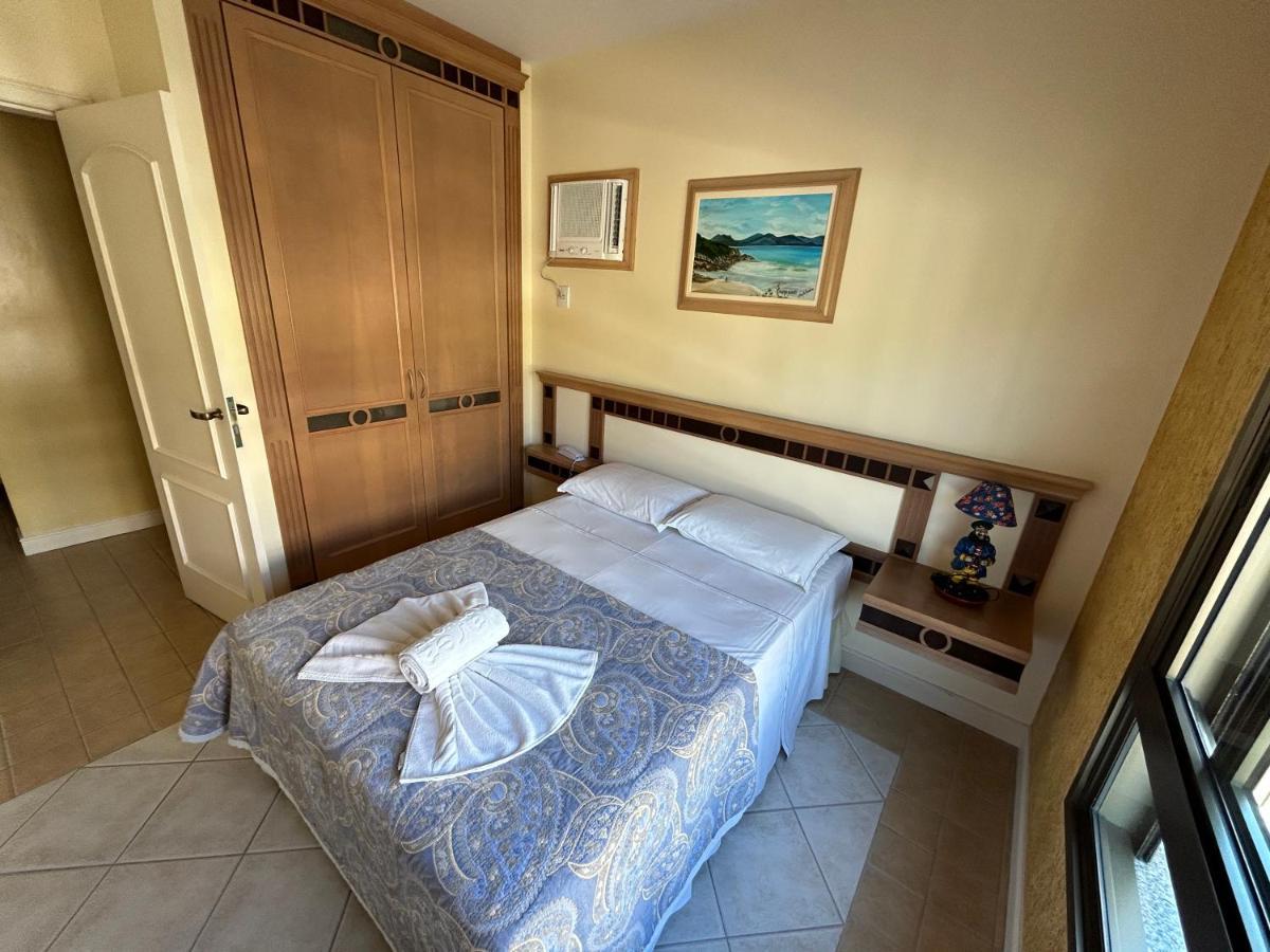 Apartamento com Varanda