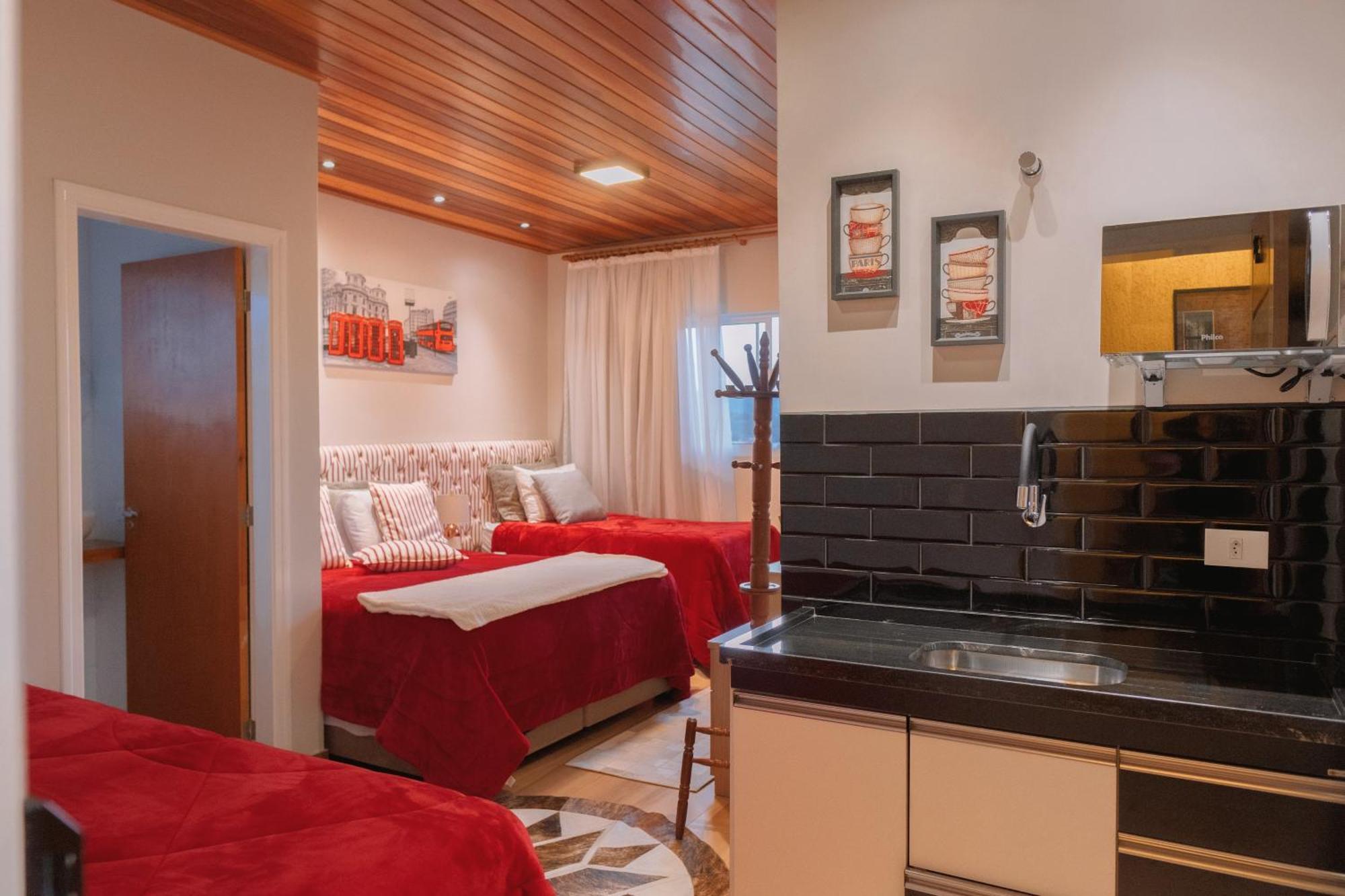Family Room,1411936715:JPEG