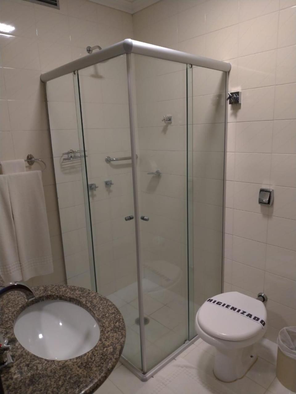 Quarto Deluxe com 2 Camas de Solteiro
