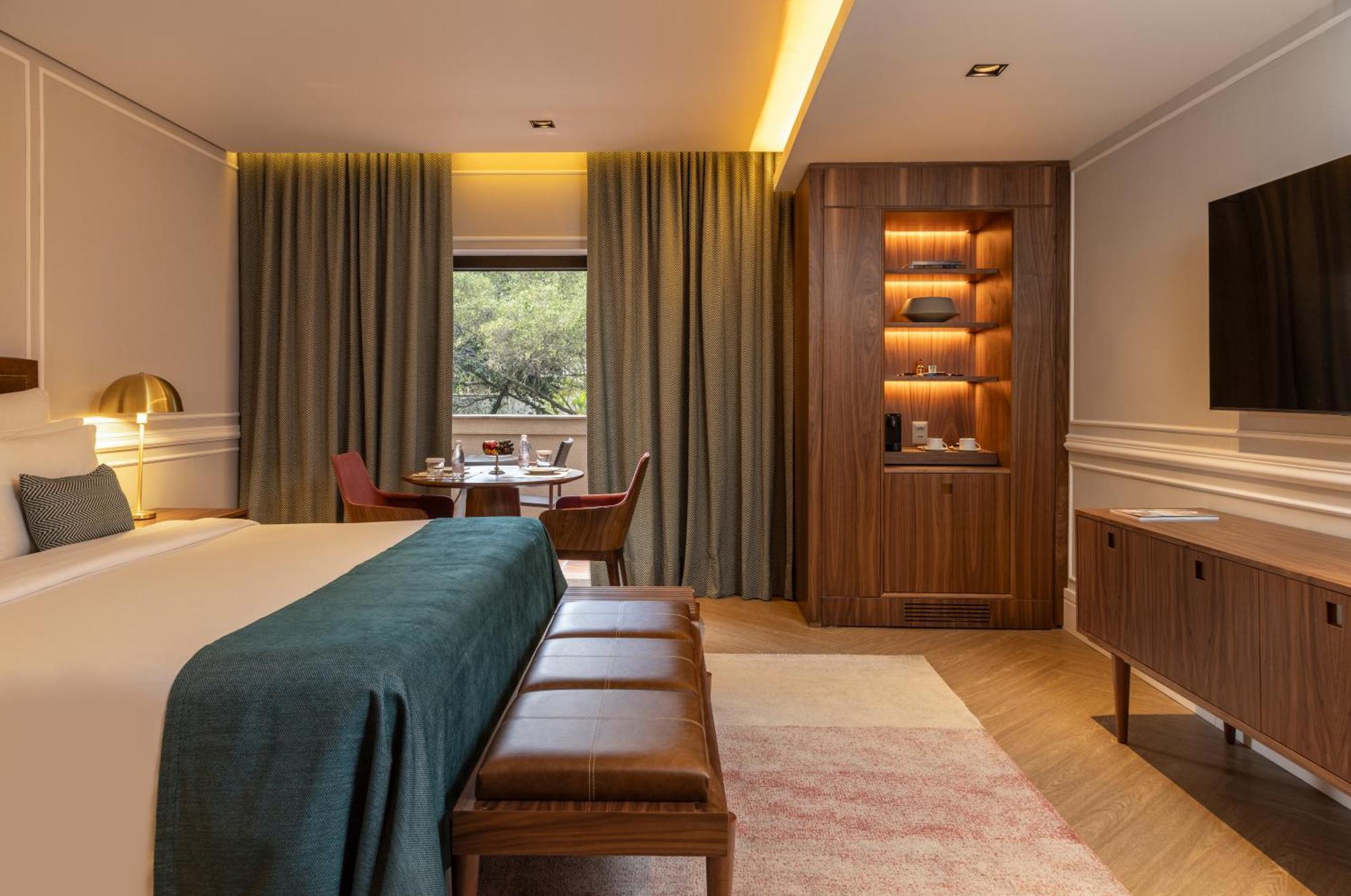 Suite Júnior com Varanda