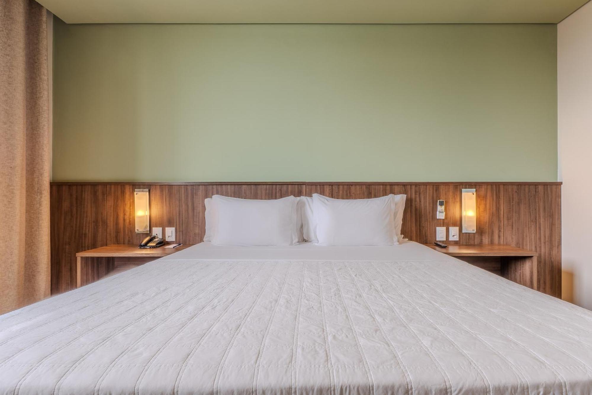 Deluxe Room,1500668674:JPEG